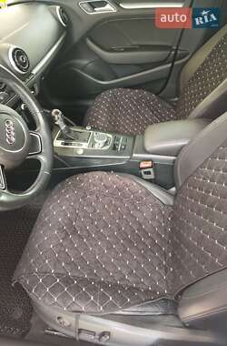Седан Audi A3 2016 в 