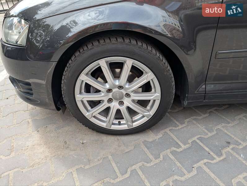 Хэтчбек Audi A3 2011 в Ивано-Франковске