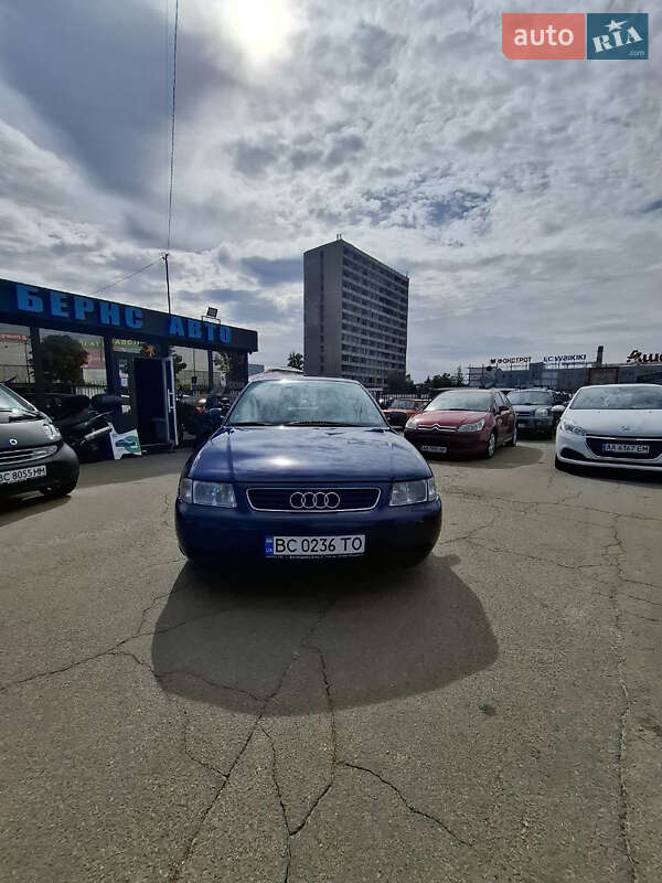 Хэтчбек Audi A3 1999 в Киеве