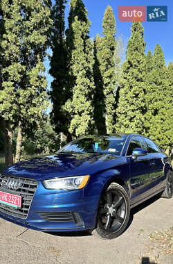 Седан Audi A3 2015 в Киеве