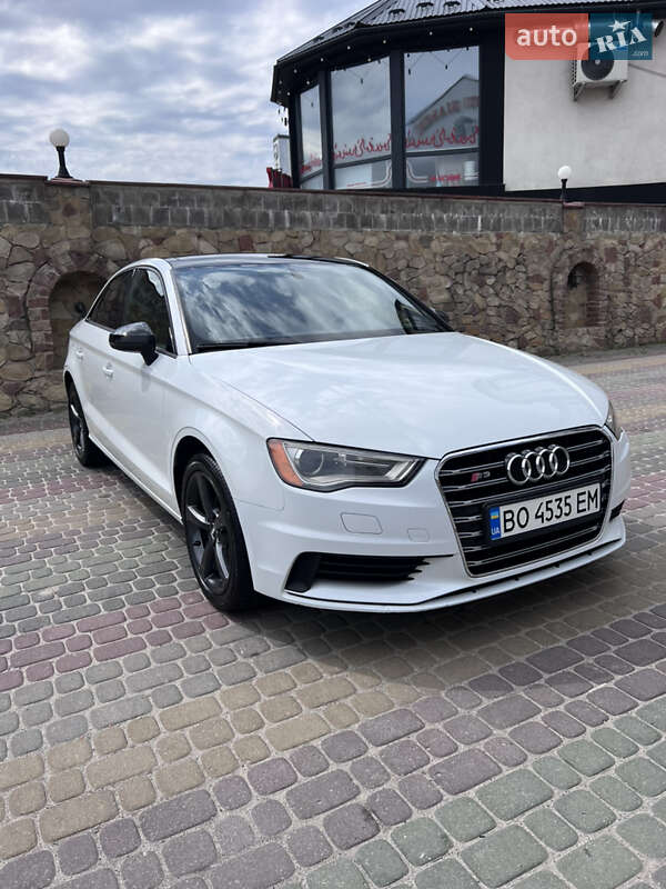 Седан Audi A3 2015 в Тернополе