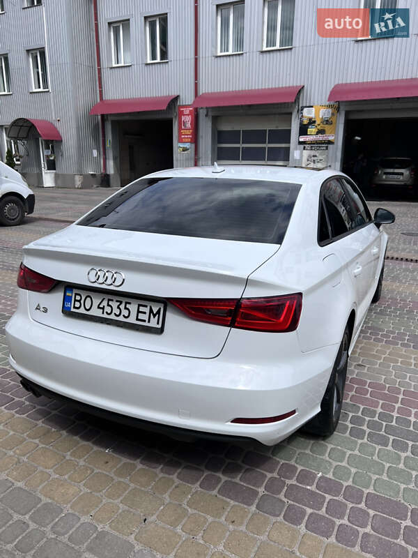 Седан Audi A3 2015 в Тернополе