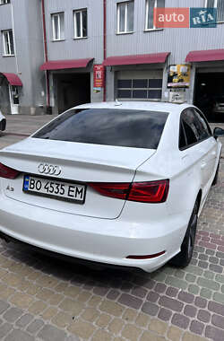 Седан Audi A3 2015 в 