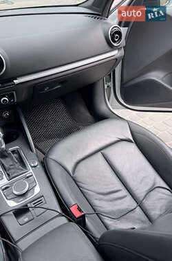 Седан Audi A3 2015 в 