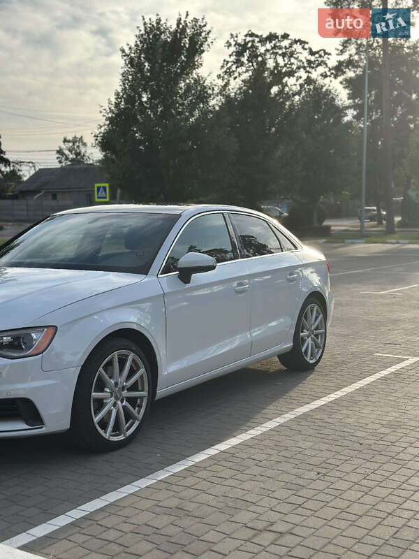 Седан Audi A3 2015 в Киеве