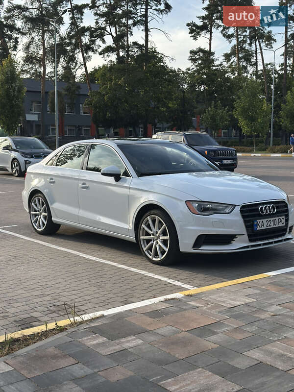 Седан Audi A3 2015 в Киеве