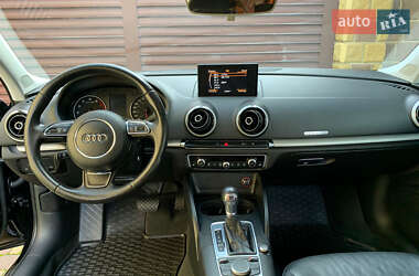 Седан Audi A3 2016 в 