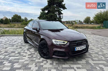 Седан Audi A3 2014 в Киеве