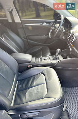 Седан Audi A3 2014 в 