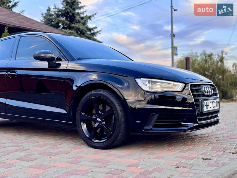 Седан Audi A3 2014 в Одессе