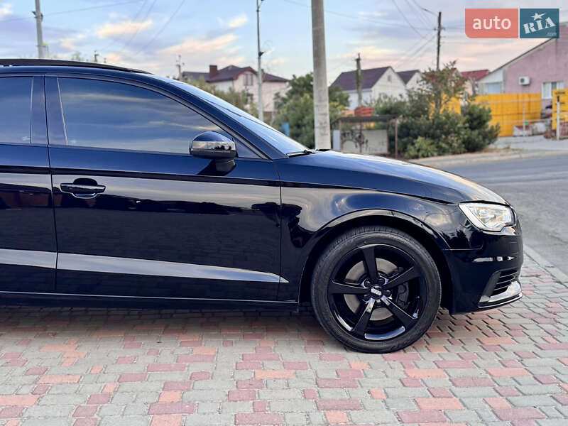 Седан Audi A3 2014 в Одессе