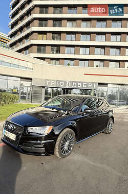 Хэтчбек Audi A3 2016 в Киеве