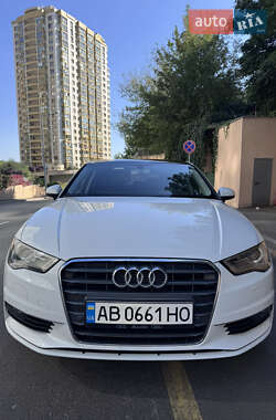 Седан Audi A3 2016 в 