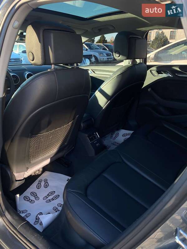 Седан Audi A3 2018 в Львове