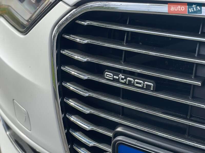 Хэтчбек Audi A3 2016 в Днепре