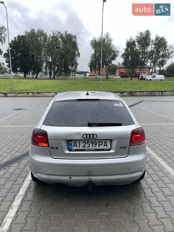 Хэтчбек Audi A3 2004 в Киеве