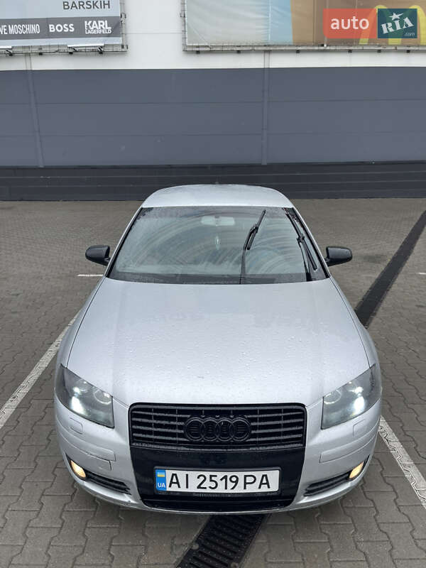Хэтчбек Audi A3 2004 в Киеве