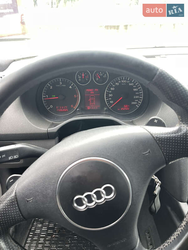 Хэтчбек Audi A3 2004 в Киеве