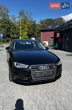 Седан Audi A3 2015 в 