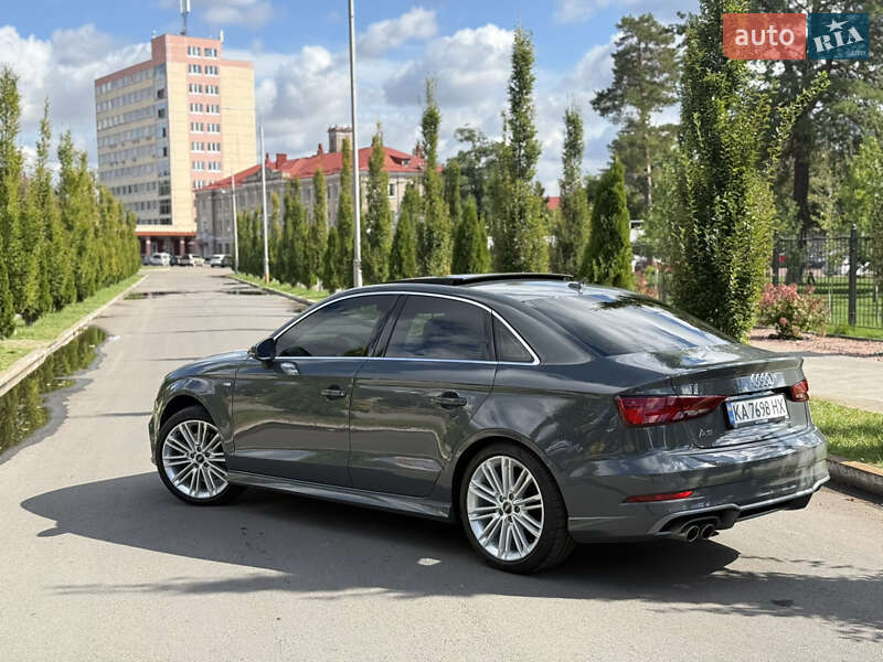Седан Audi A3 2017 в Киеве