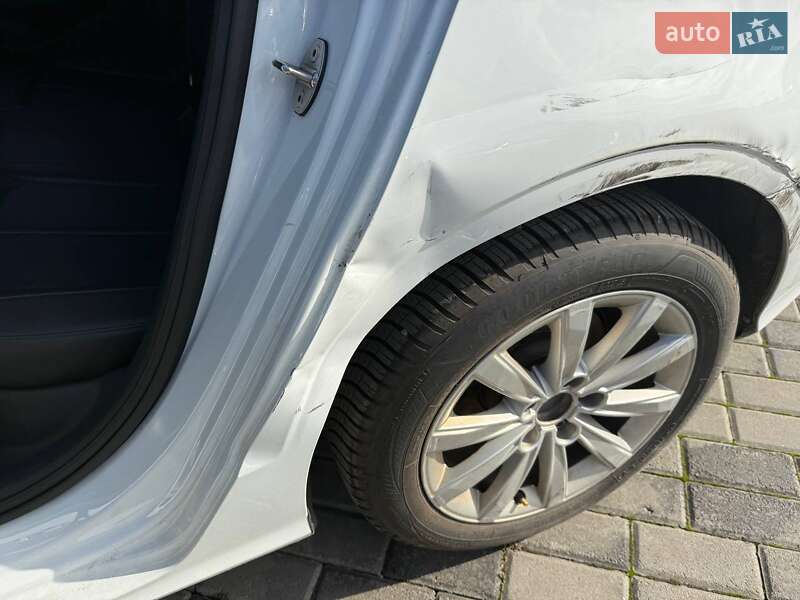 Седан Audi A3 2015 в Львове