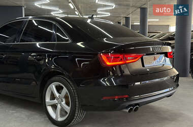 Седан Audi A3 2015 в 