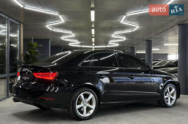 Седан Audi A3 2015 в 