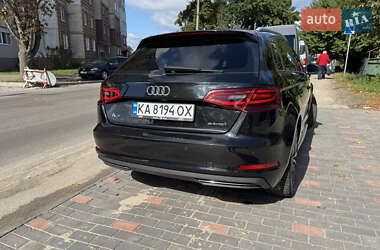 Хэтчбек Audi A3 2015 в 