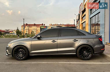 Седан Audi A3 2015 в 