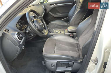 Хетчбек Audi A3 2013 в 