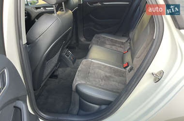 Хетчбек Audi A3 2013 в 