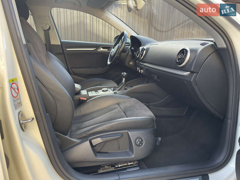 Хетчбек Audi A3 2013 в Хмельницькому
