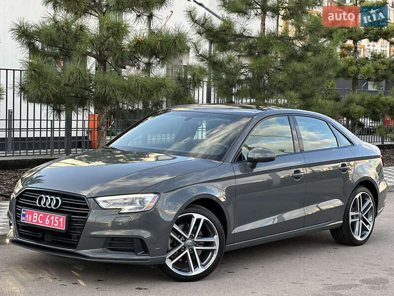 Седан Audi A3 2020 в Киеве