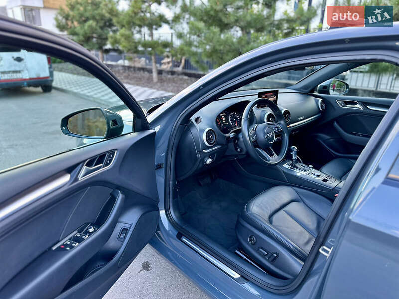 Седан Audi A3 2020 в Киеве