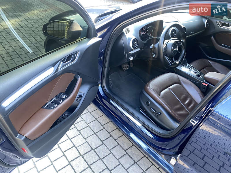 Седан Audi A3 2017 в Запорожье