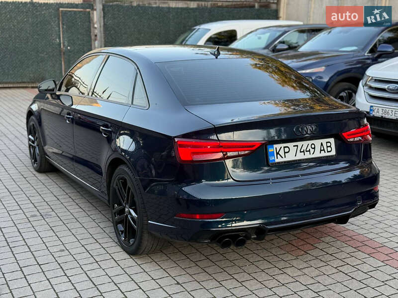 Седан Audi A3 2017 в Запорожье