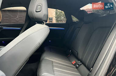 Седан Audi A3 2023 в 