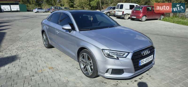 Седан Audi A3 2018 в Бродах