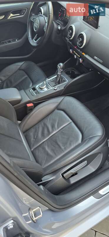 Седан Audi A3 2018 в Бродах