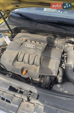 Хэтчбек Audi A3 2006 в 