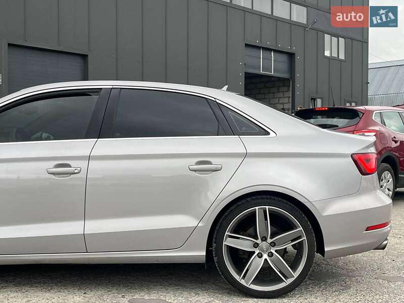 Седан Audi A3 2014 в Львове