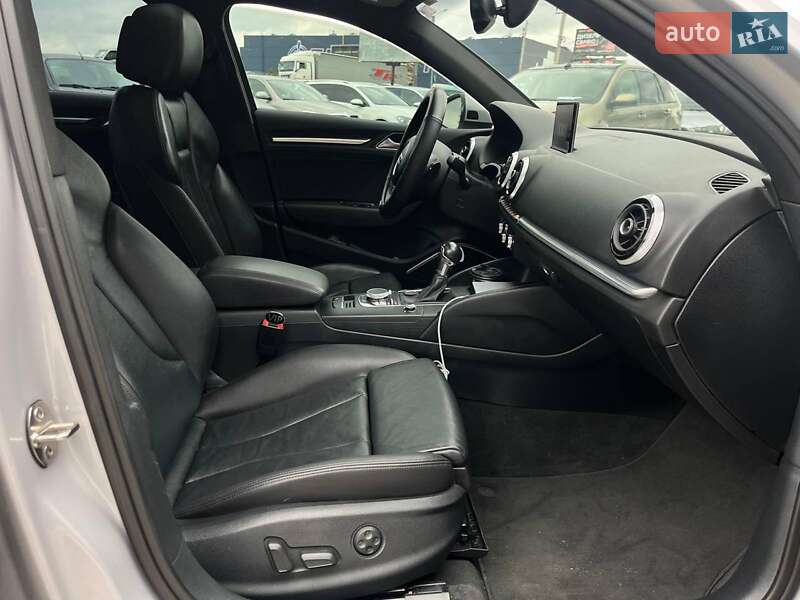 Седан Audi A3 2014 в Львове