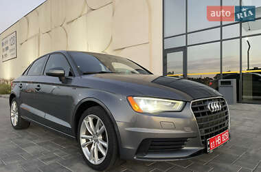 Седан Audi A3 2015 в Луцьку