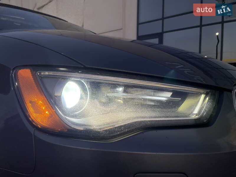 Седан Audi A3 2015 в Луцке
