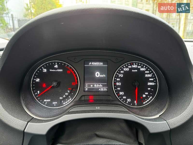 Седан Audi A3 2016 в Киеве