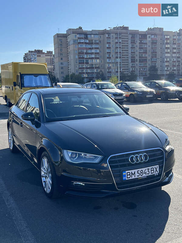 Седан Audi A3 2015 в Киеве