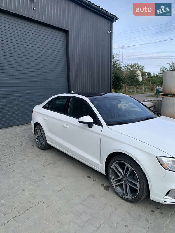 Седан Audi A3 2018 в Києві