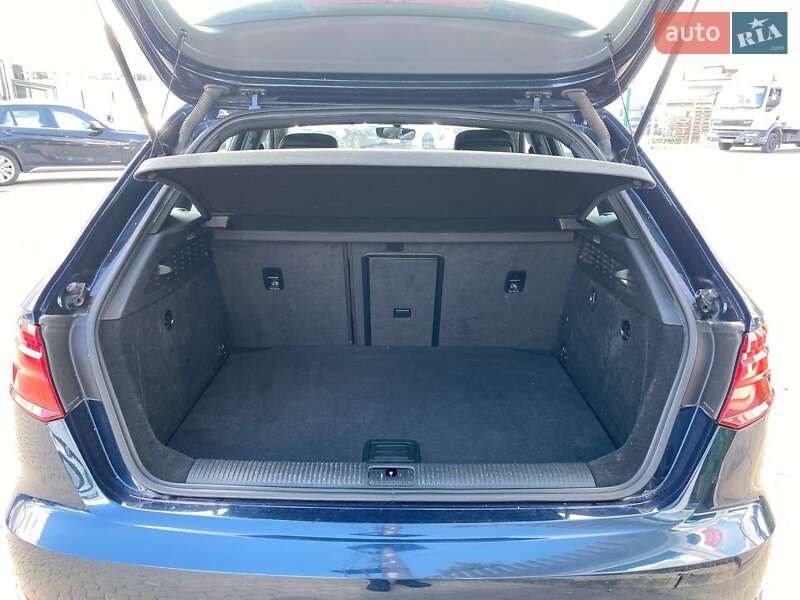 Хэтчбек Audi A3 2016 в Львове