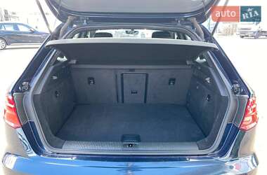 Хэтчбек Audi A3 2016 в 