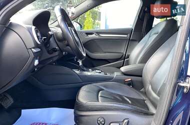 Хэтчбек Audi A3 2016 в 